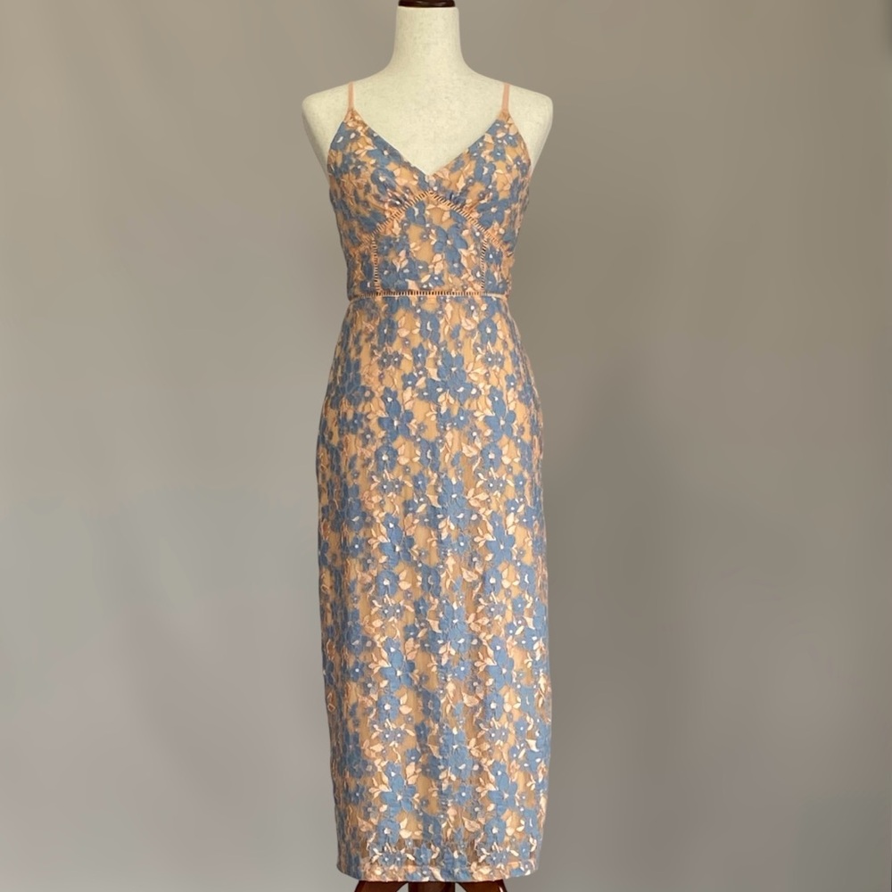 NSR Midi Bodycon Floral Sleeveless Lace Up V-Neck Dress